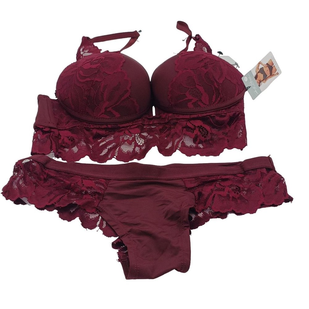 MARILIN MONROE 34C/MEDIUM PUSH UP BRA AND TANGA SET